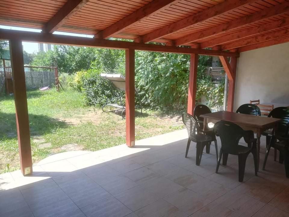 Villa Family House Eger Exterior foto
